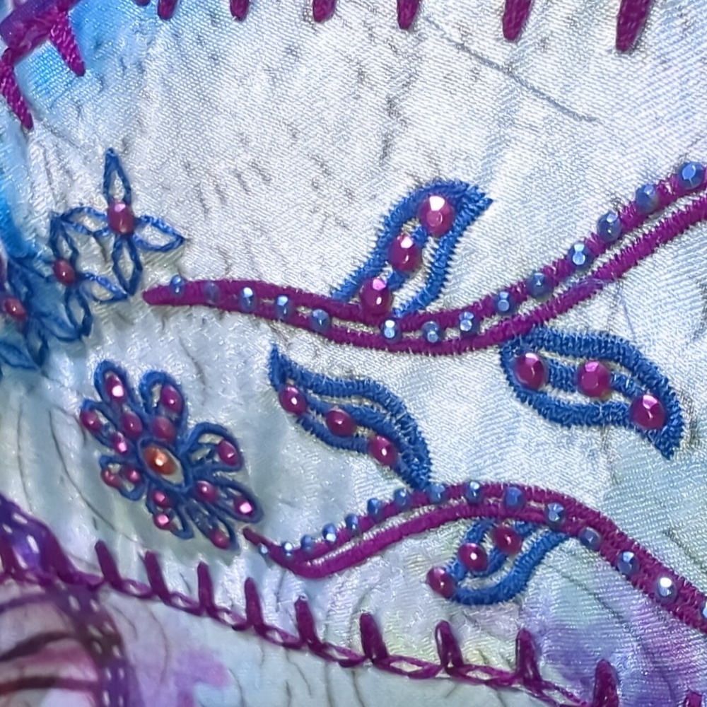 Butterflies Beaded Short Sleeve Live and Let Live Size Med Top - Picture 9 of 13